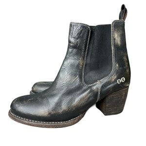 Bed Stu distressed boots size 9.5